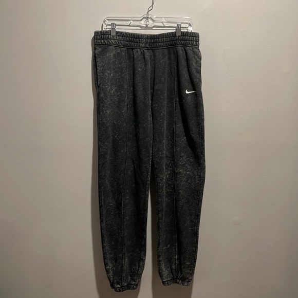 Nike Pants - Nike Sportswear Women's Essential Fleece Pants